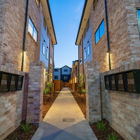 Christchurch Entertainment Hub 2 Bed 2 Bath W Carpark Esterno foto